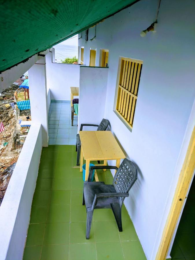 Sunny Cliff Hotel Арамбол Екстериор снимка